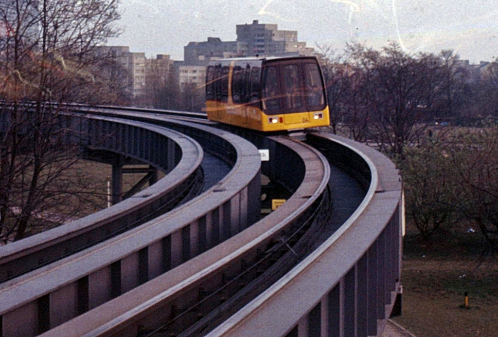 M-Bahn Berlin, 1990